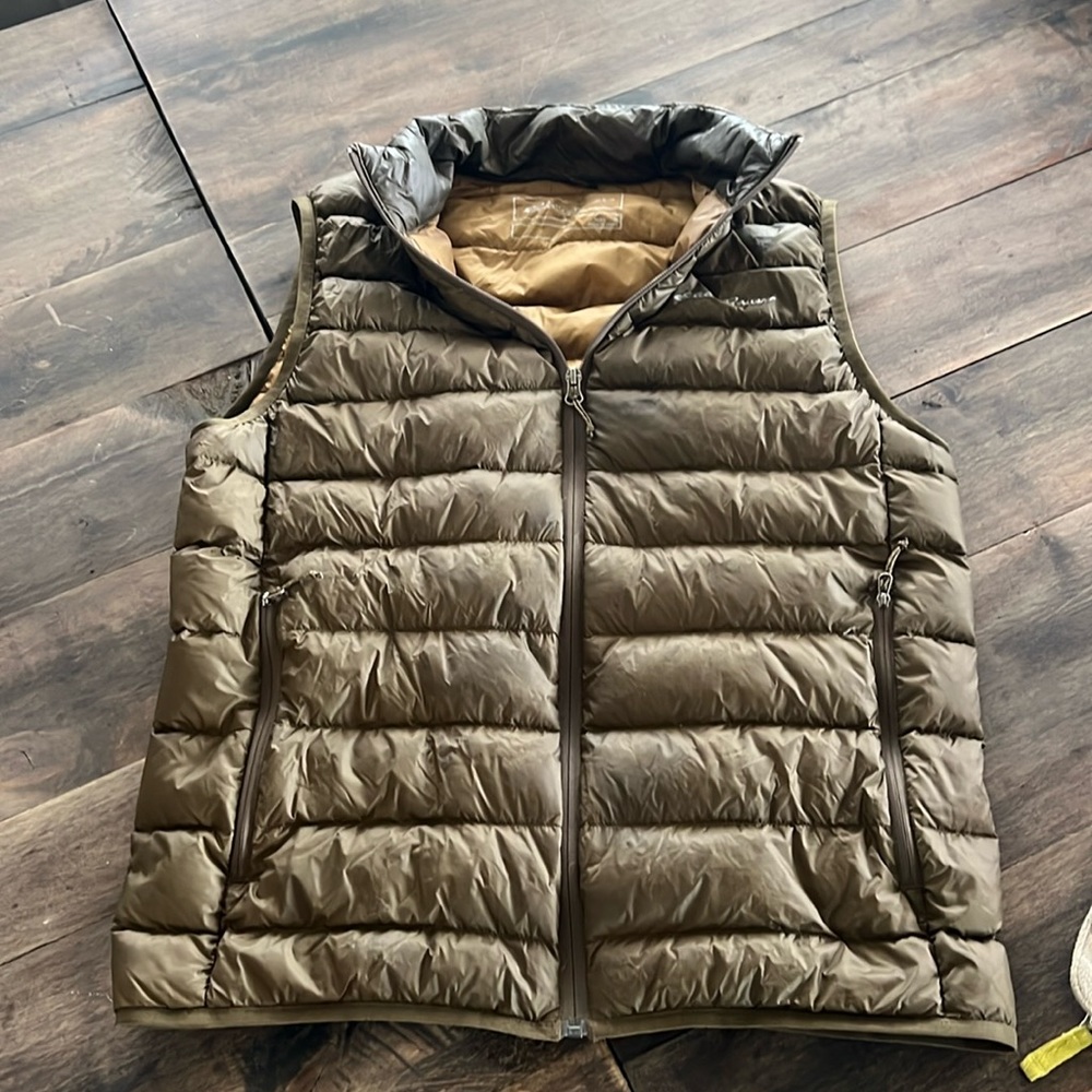 Eddie Bauer down vest